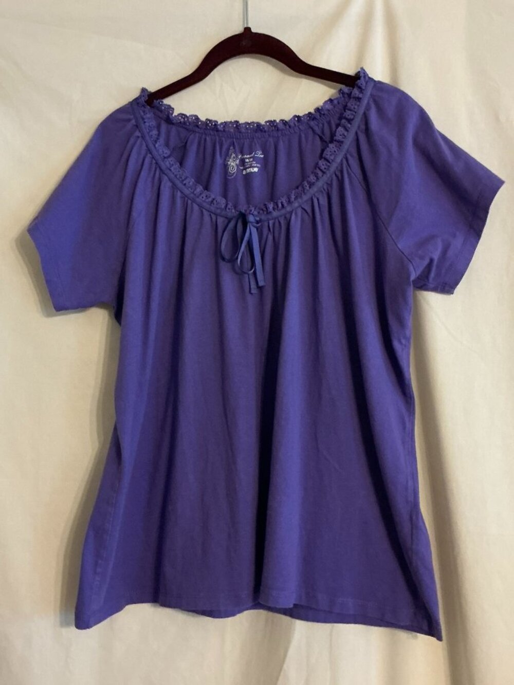 AVENUE Peasant Lee Womens Purple Short Sleeve Peasant Top with Lacy Collar 18/20